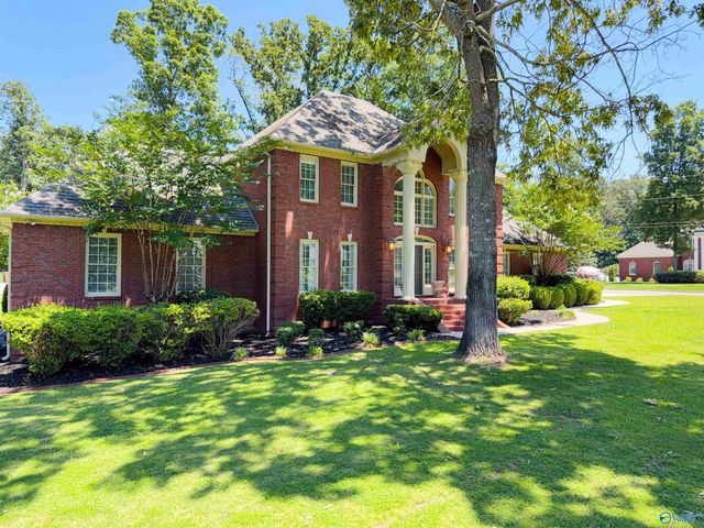 1503 Magnolia Drive NW, Hartselle, AL 35640