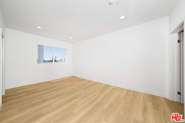 14825 Delano Street 305, Los Angeles, CA 91411