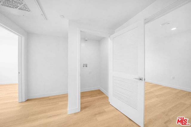 14825 Delano Street 305, Los Angeles, CA 91411