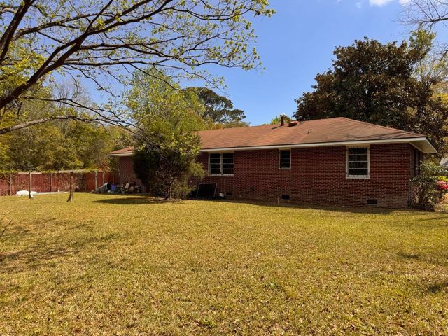 1106 Barrett Road, Charleston, SC 29407