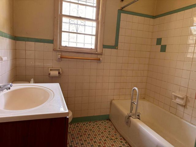 1106 Barrett Road, Charleston, SC 29407