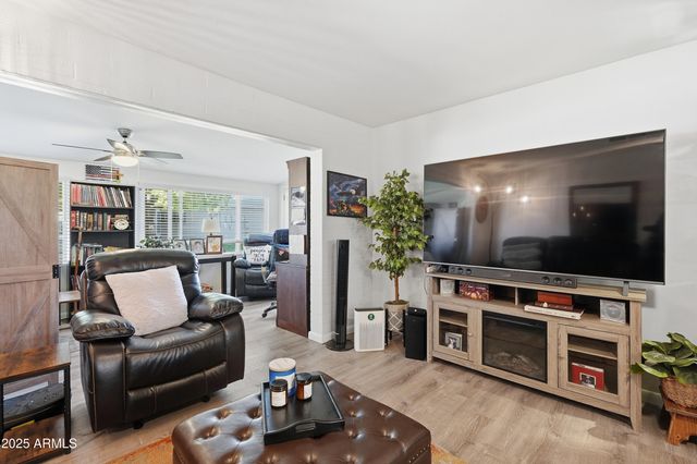 10320 W CORTE DEL SOL ESTE --, Sun City, AZ 85351