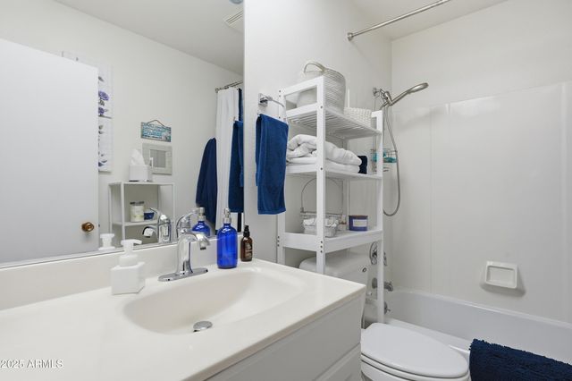 10320 W CORTE DEL SOL ESTE --, Sun City, AZ 85351