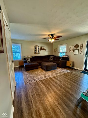 534 S Alpha Avenue, Brownsburg, IN 46112