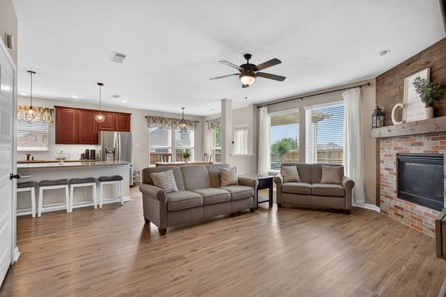 1637 Pike Drive, Forney, TX 75126