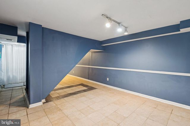 127 W WASHINGTON LN, Philadelphia, PA 19144