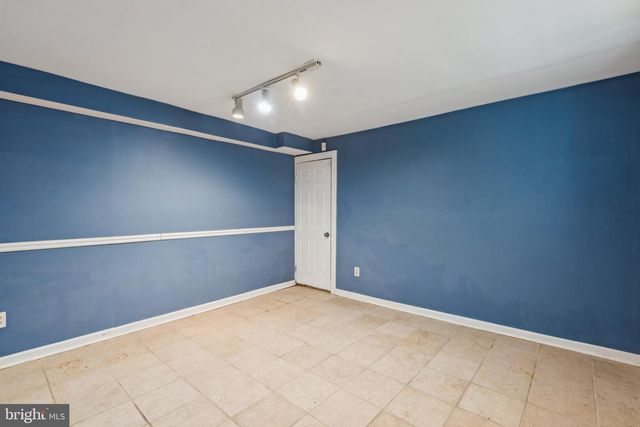 127 W WASHINGTON LN, Philadelphia, PA 19144