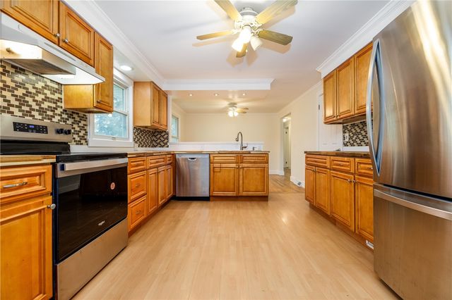 21 Sunridge Drive, Chili, NY 14624