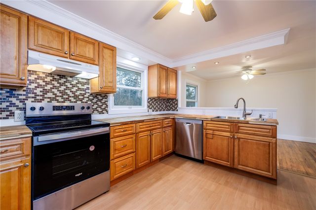 21 Sunridge Drive, Chili, NY 14624