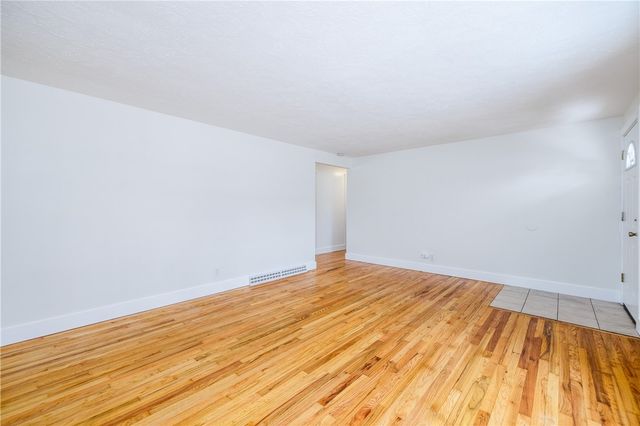 21 Sunridge Drive, Chili, NY 14624