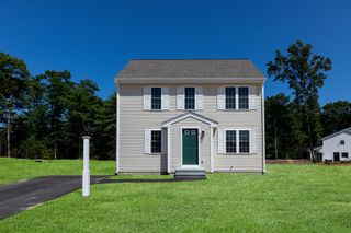 8 Bumblebee Dr., Plymouth, MA 02360