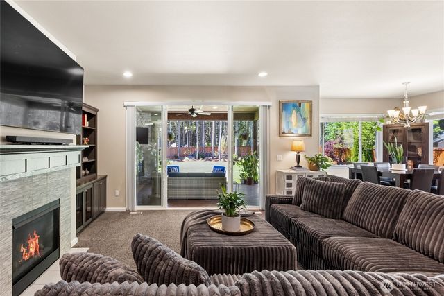 5143 Nuthatch Court NE, Lacey, WA 98516