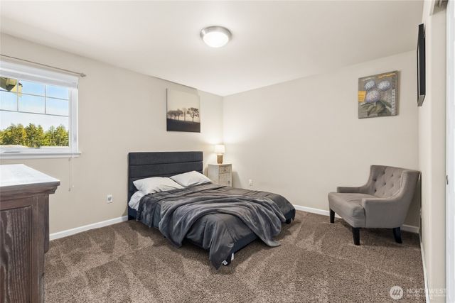 5143 Nuthatch Court NE, Lacey, WA 98516