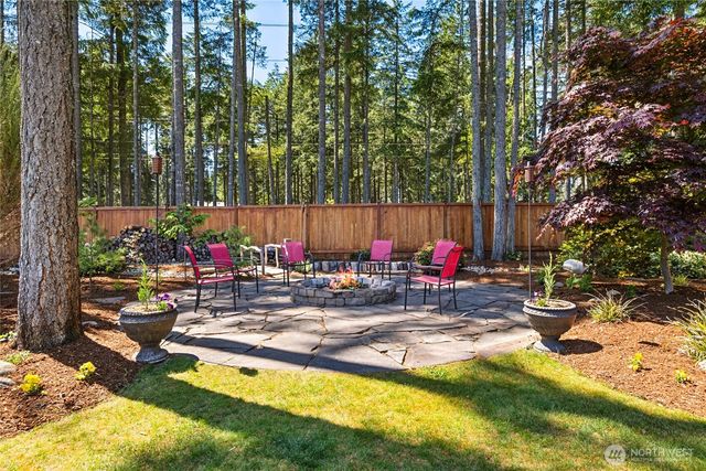 5143 Nuthatch Court NE, Lacey, WA 98516