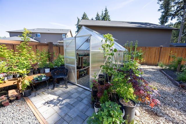 5143 Nuthatch Court NE, Lacey, WA 98516