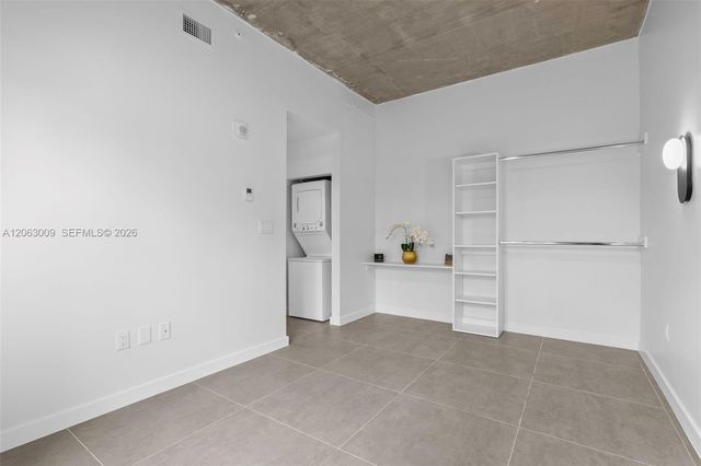 315 NW 32 Street 303, Miami, FL 33127