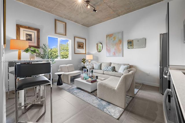 315 NW 32 Street 303, Miami, FL 33127