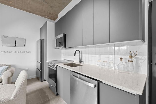 315 NW 32 Street 303, Miami, FL 33127