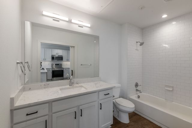 617 N Tyler Street, Dallas, TX 75208