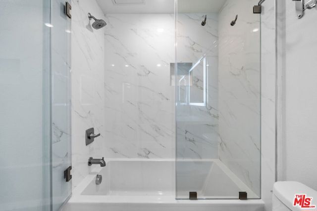 5245 Santa Monica Boulevard 325, Los Angeles, CA 90029