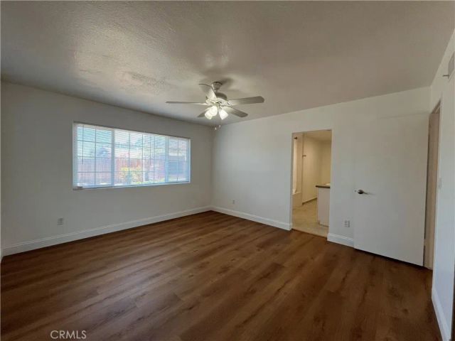 16944 Superior, Northridge, CA 91343