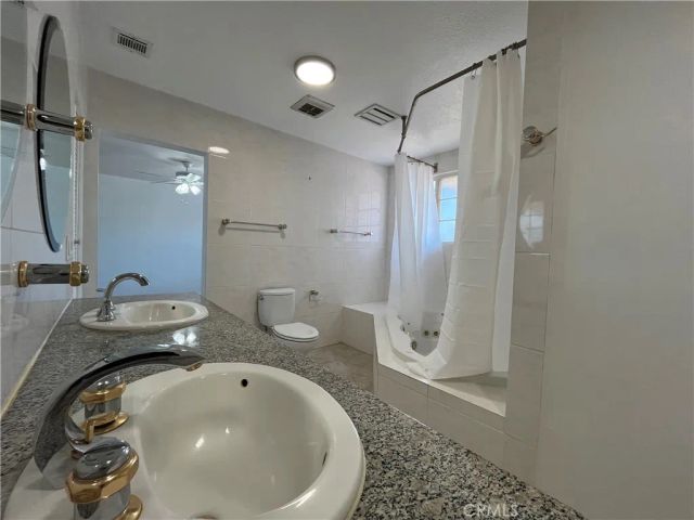 16944 Superior, Northridge, CA 91343