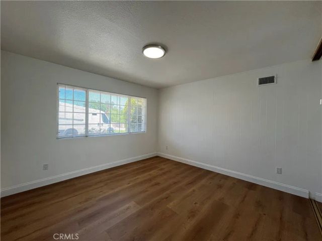 16944 Superior, Northridge, CA 91343
