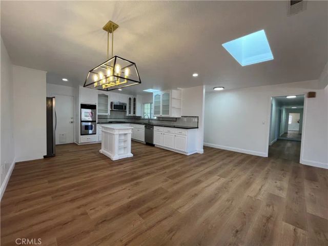 16944 Superior, Northridge, CA 91343