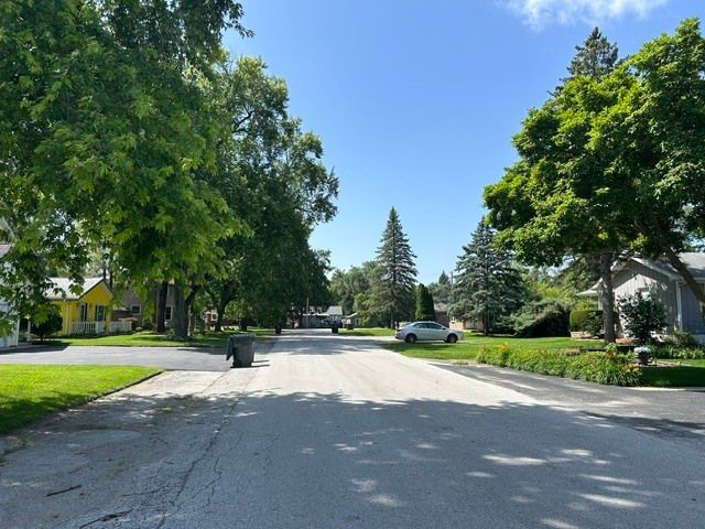 23 N Wabash Avenue, Glenwood, IL 60425