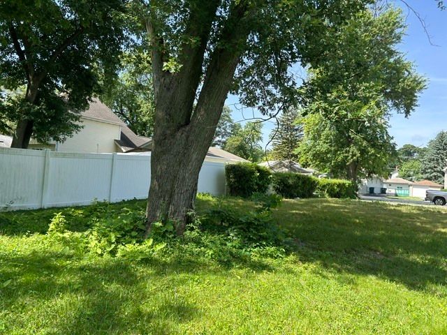 23 N Wabash Avenue, Glenwood, IL 60425