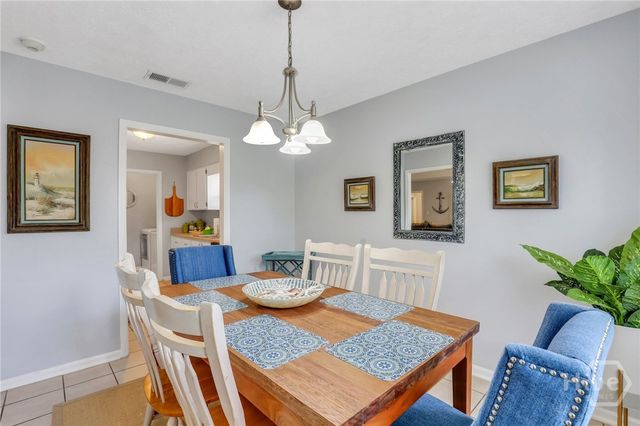 10 Wyckfield, Savannah, GA 31410