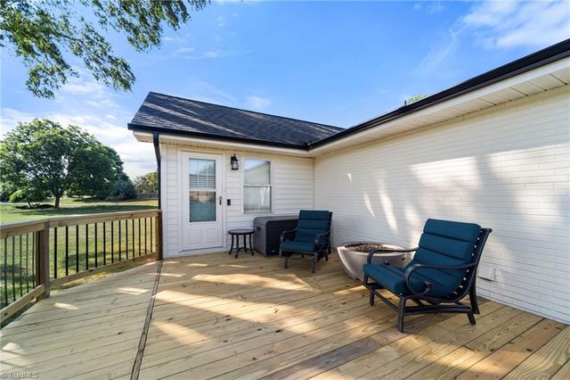 5833 Billet Road, Oak Ridge, NC 27310