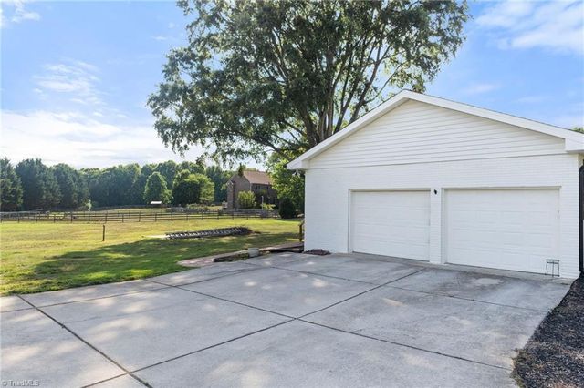5833 Billet Road, Oak Ridge, NC 27310
