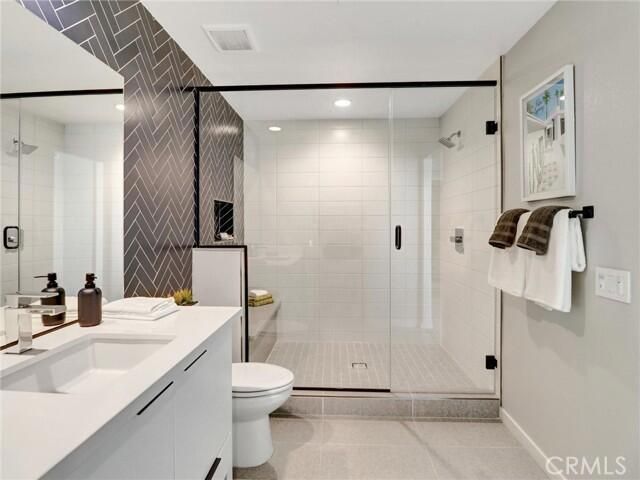 706 Obsidian Loop E, Palm Springs, CA 92264