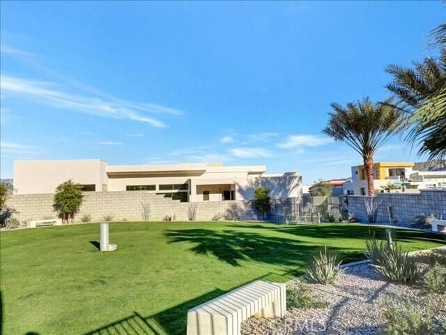706 Obsidian Loop E, Palm Springs, CA 92264