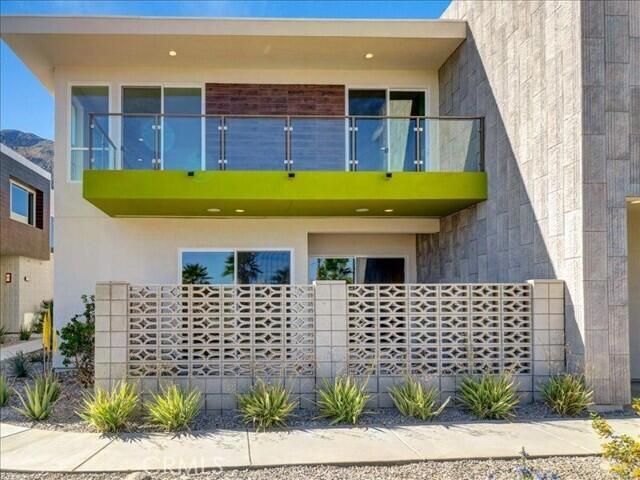 706 Obsidian Loop E, Palm Springs, CA 92264