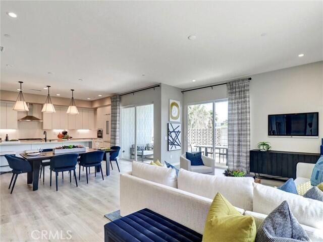 706 Obsidian Loop E, Palm Springs, CA 92264