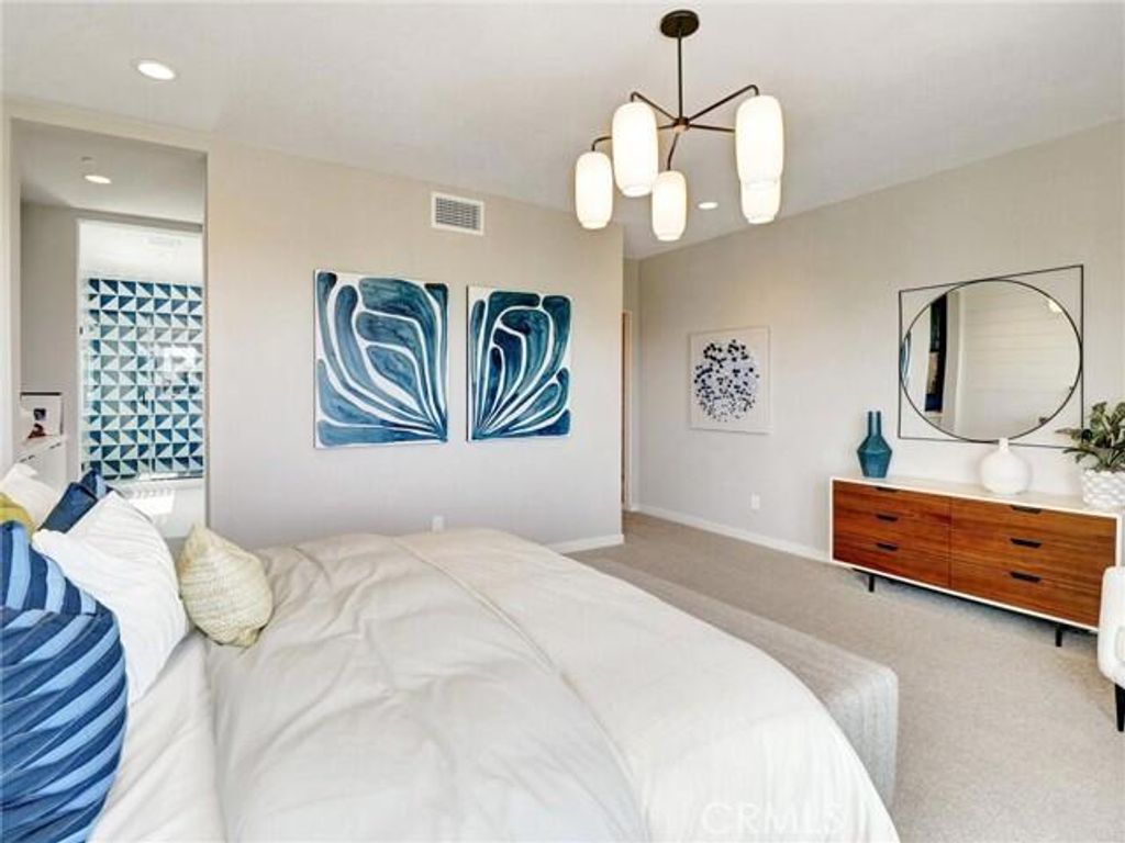 Image 33 of property listing at 706 Obsidian Loop E, Palm Springs, CA 92264