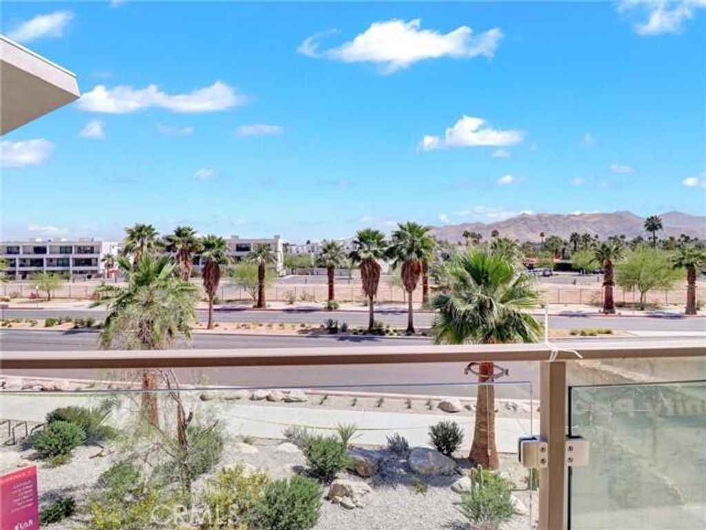 Image 43 of property listing at 706 Obsidian Loop E, Palm Springs, CA 92264
