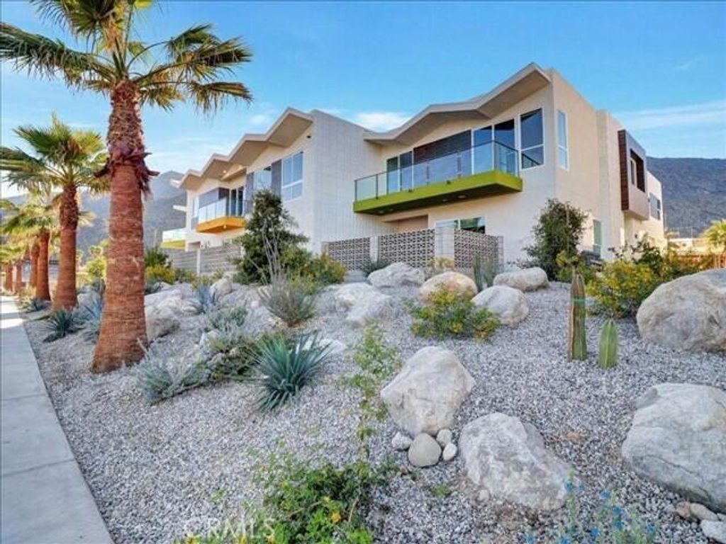 Image 49 of property listing at 706 Obsidian Loop E, Palm Springs, CA 92264