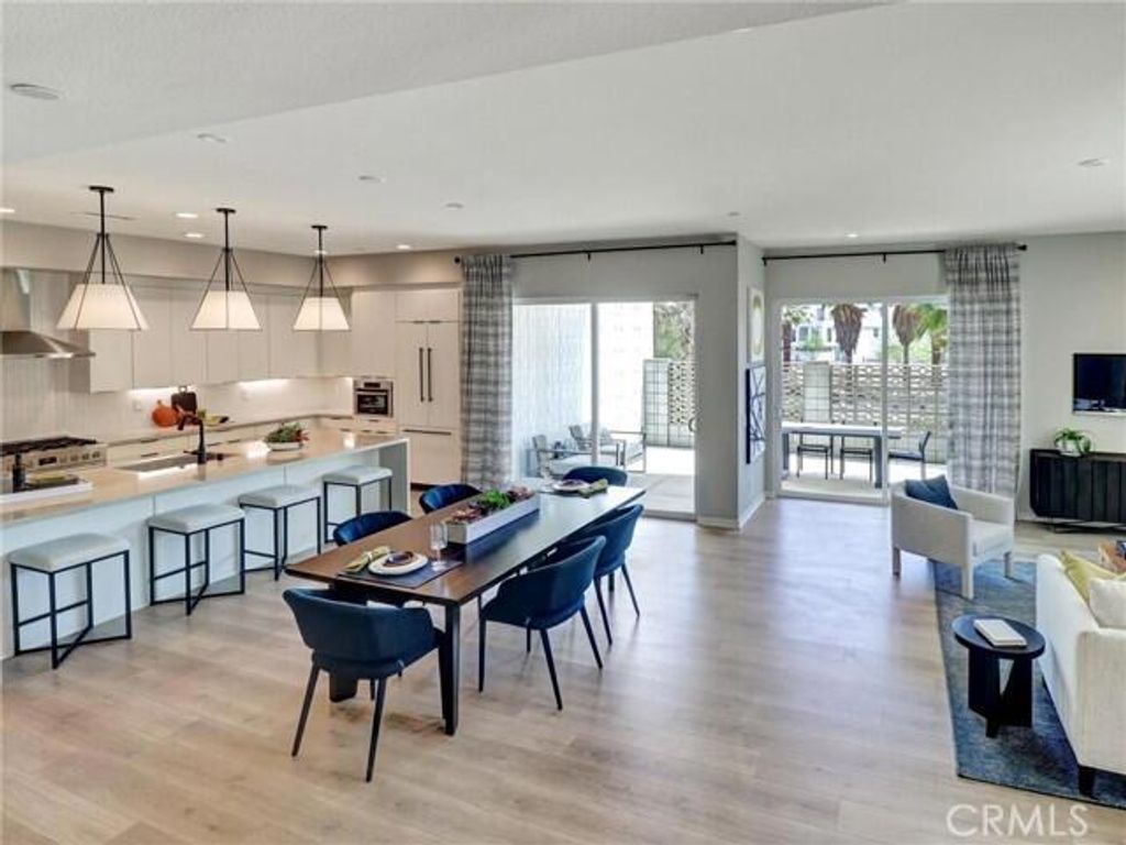 Image 7 of property listing at 706 Obsidian Loop E, Palm Springs, CA 92264