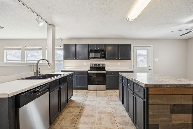 2312 Chestnut Drive, Little Elm, TX 75068