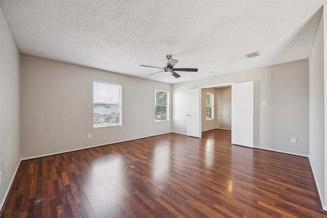 2312 Chestnut Drive, Little Elm, TX 75068