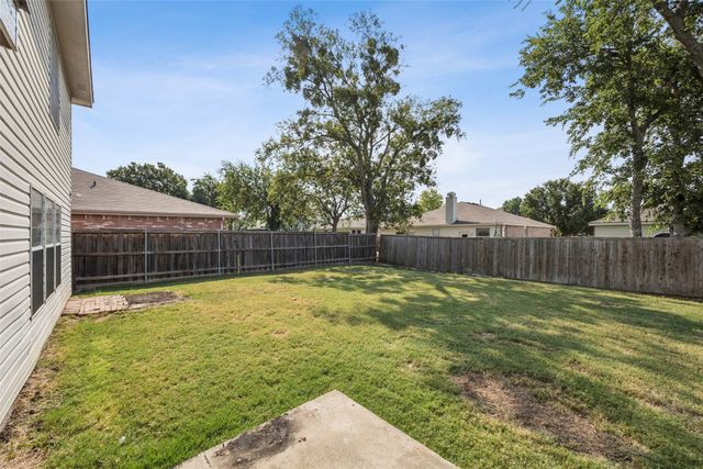 2312 Chestnut Drive, Little Elm, TX 75068