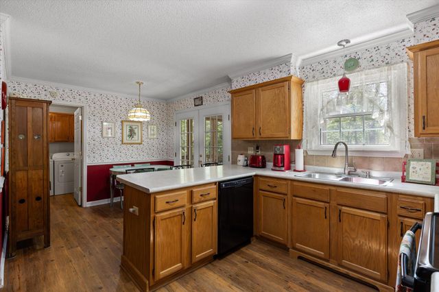 3706 Wilson Avenue, Signal Mountain, TN 37377