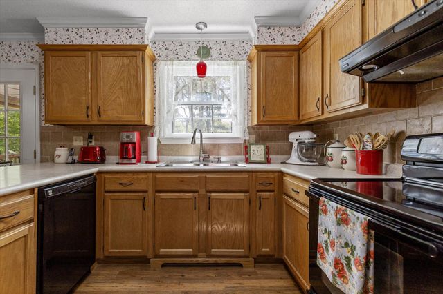 3706 Wilson Avenue, Signal Mountain, TN 37377