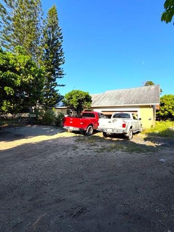 25201 SW 198th Ave, Homestead, FL 33031