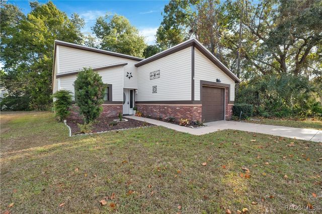 19 Golfview Drive, Homosassa, FL 34446