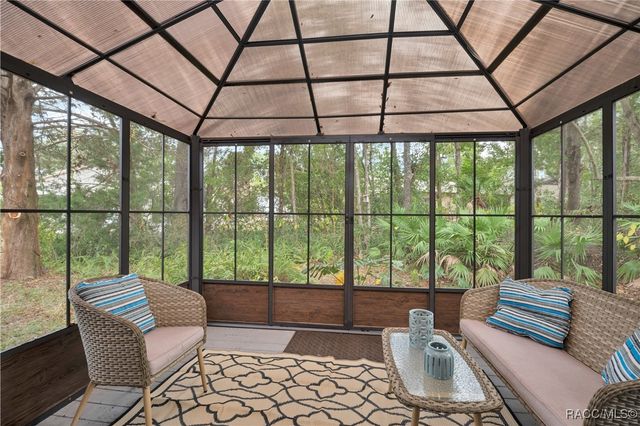 19 Golfview Drive, Homosassa, FL 34446