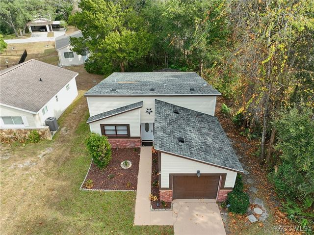 19 Golfview Drive, Homosassa, FL 34446